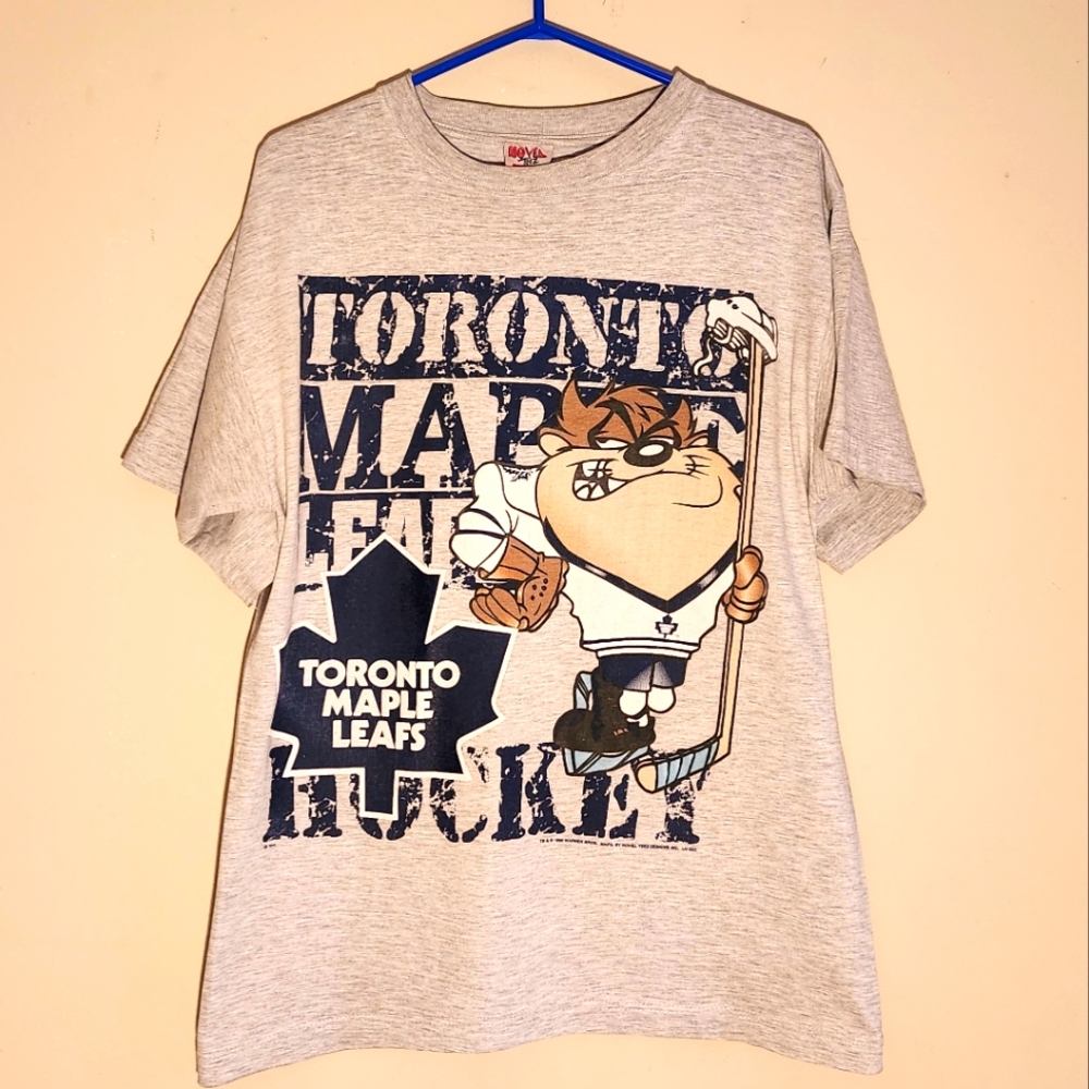 Vintage Toronto Maple X Tas Loonie Tunes T-Shirt Medium/Large